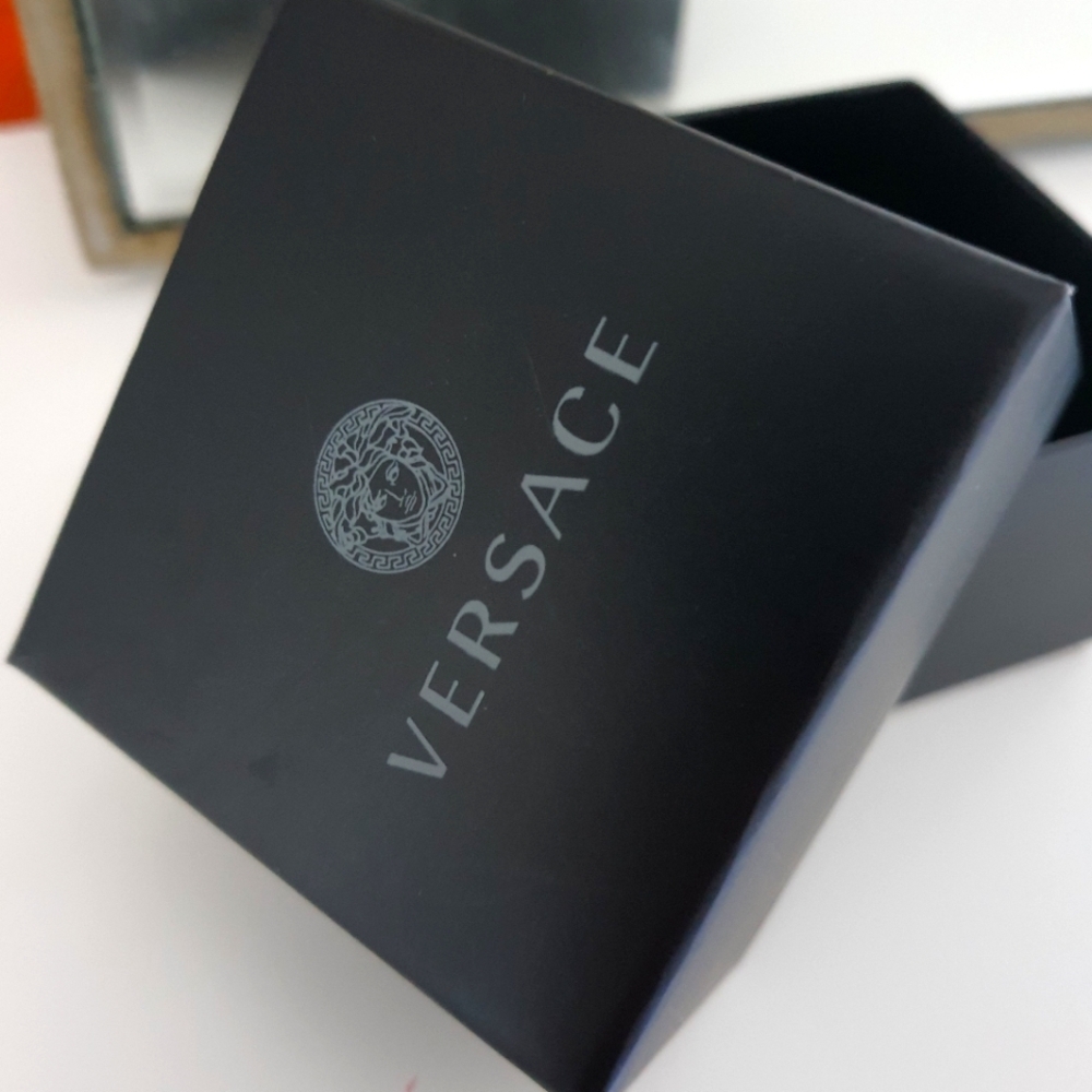 VERSACE Double Gold Ear Cuff - Picture 5 of 7
